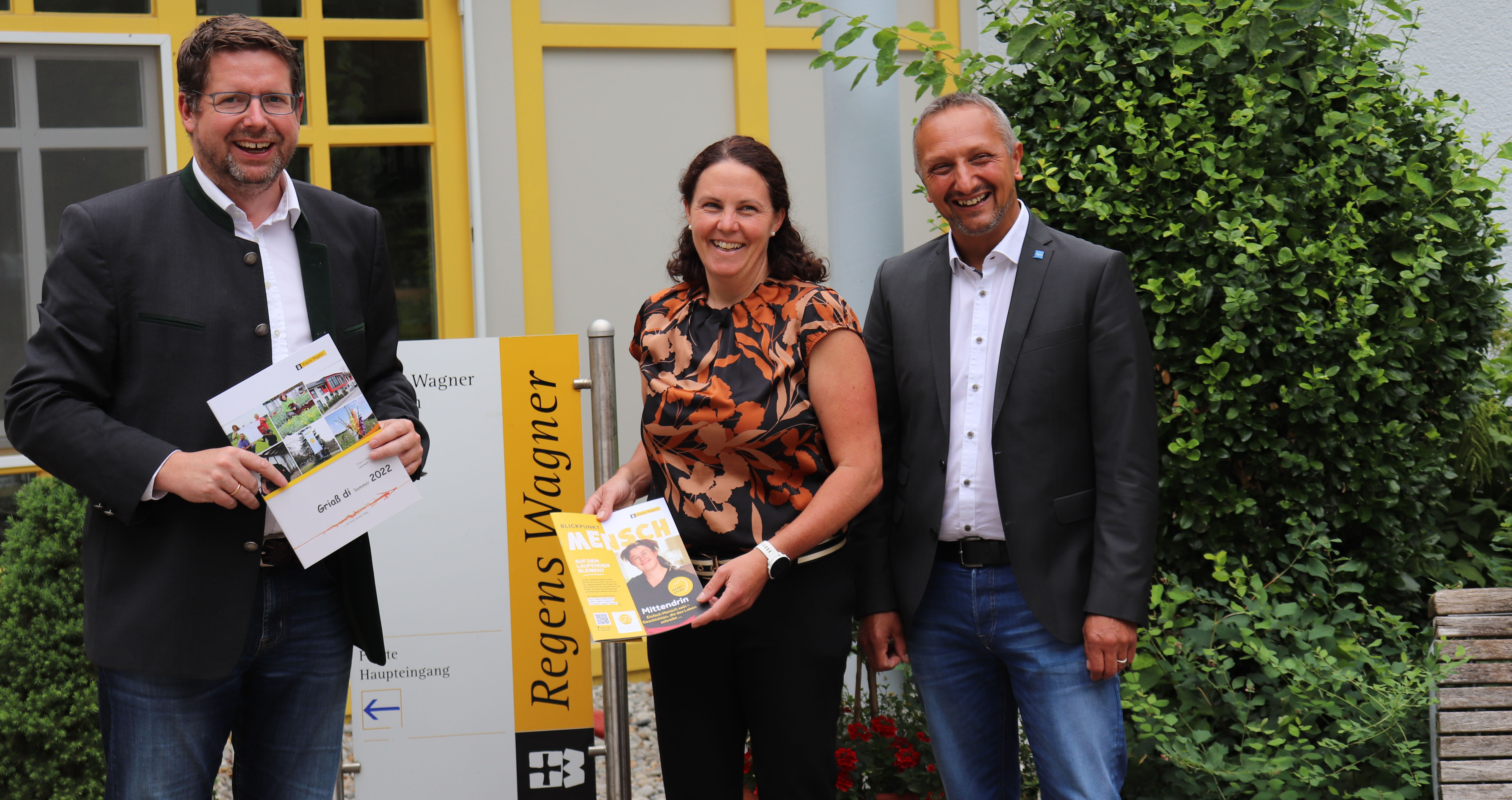 Große Pläne hat die Regens-Wagner-Stiftung in Lautrach. Christian Konrad und Birgit Steinle stellten sie dem Bundestagsabgeordneten Stephan Stracke vor.